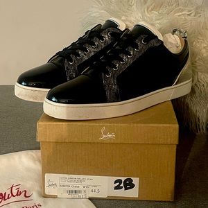 100% authentic Christian Louboutin Louis Junior orlato flat low top red bottoms